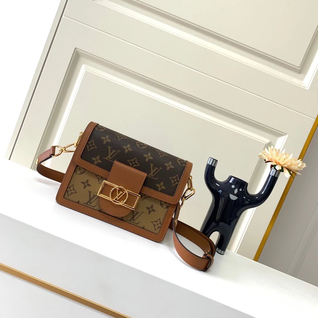Leather Crossbody Shoulder Bag