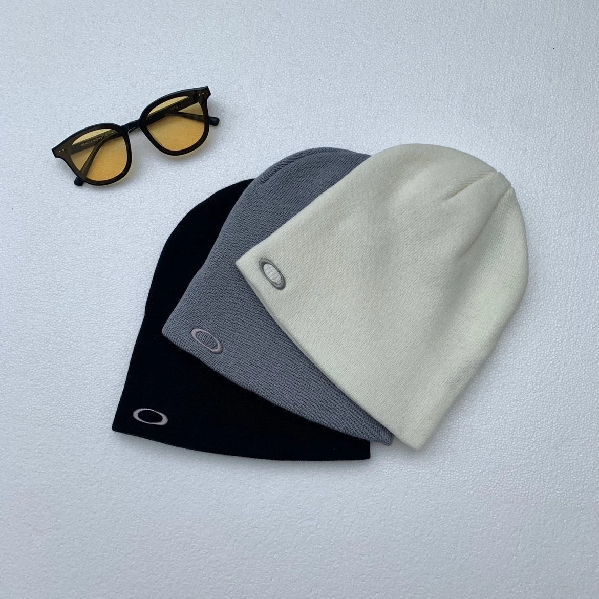 [New Matching Belt Added] New Three-Color High-Volume Niche Vintage Beanie Ski Knit Hat Outdoor Balaclava for Couples, Acrylic Blend Material, Perfect for Fall/Winter Outdoor Fashion Outfits and OOTD Styling with Sportswear & Casual Wear (Matching New Arrivals Inside)