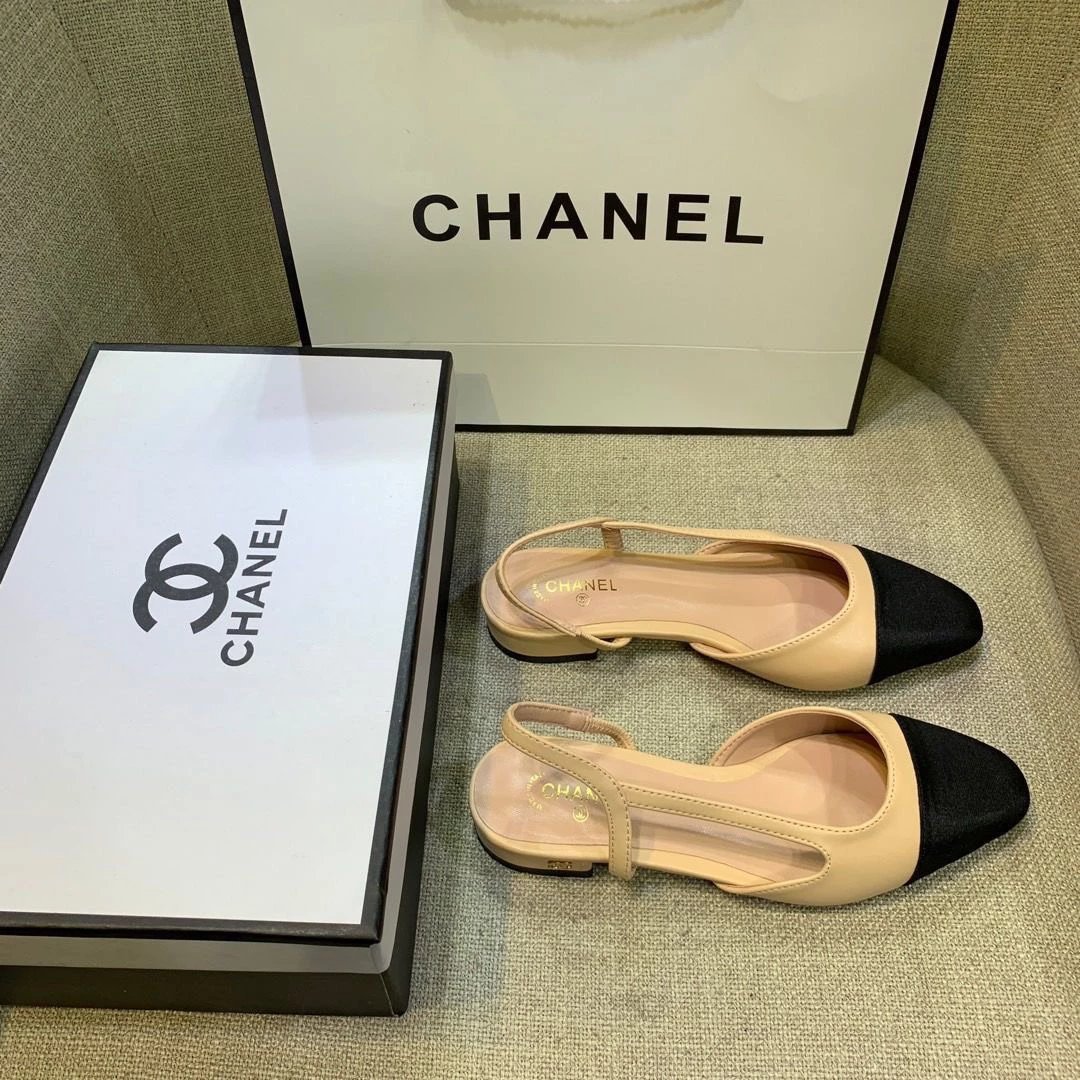 Chanel Two-Tone Block Heel Pumps Beige and Black - 10