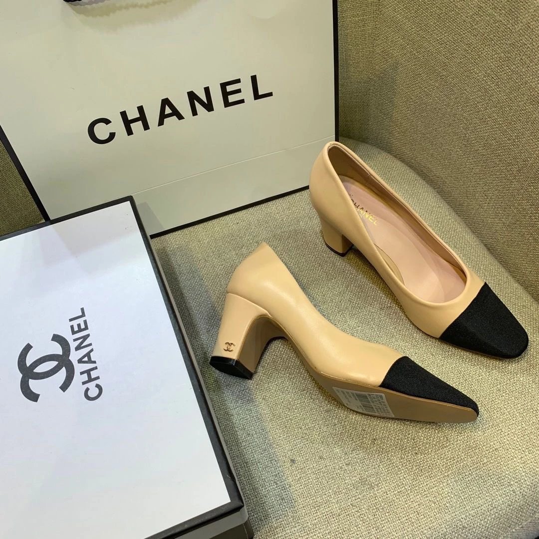 Chanel Two-Tone Block Heel Pumps Beige and Black - 7