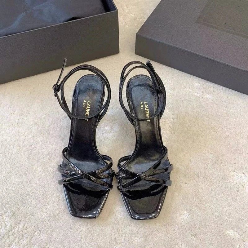 Saint Laurent Cassandra
