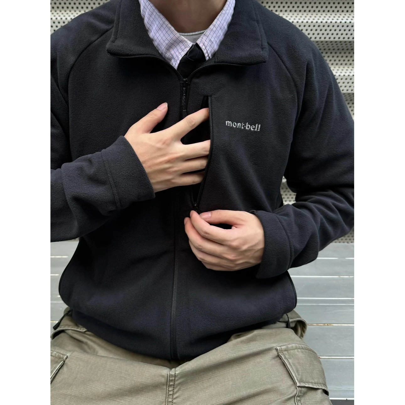 Autumn and Winter Warmth Layer # [Four Color Runs] High Quality M0nt Embroidered Letter Logo Zipper Pocket Double sided Polar Fleece Zipper Jacket Fleece Warmth Middle Layer Men's and Women's Styles