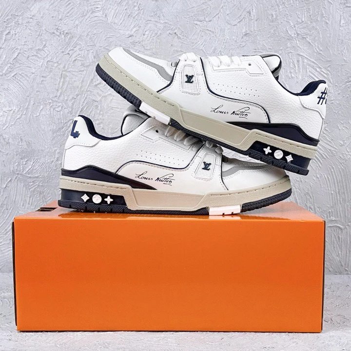 Louis Vuitton Sneakers 12