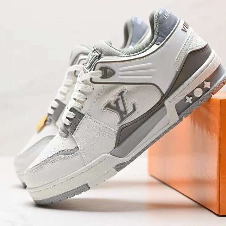 Grey White Grey