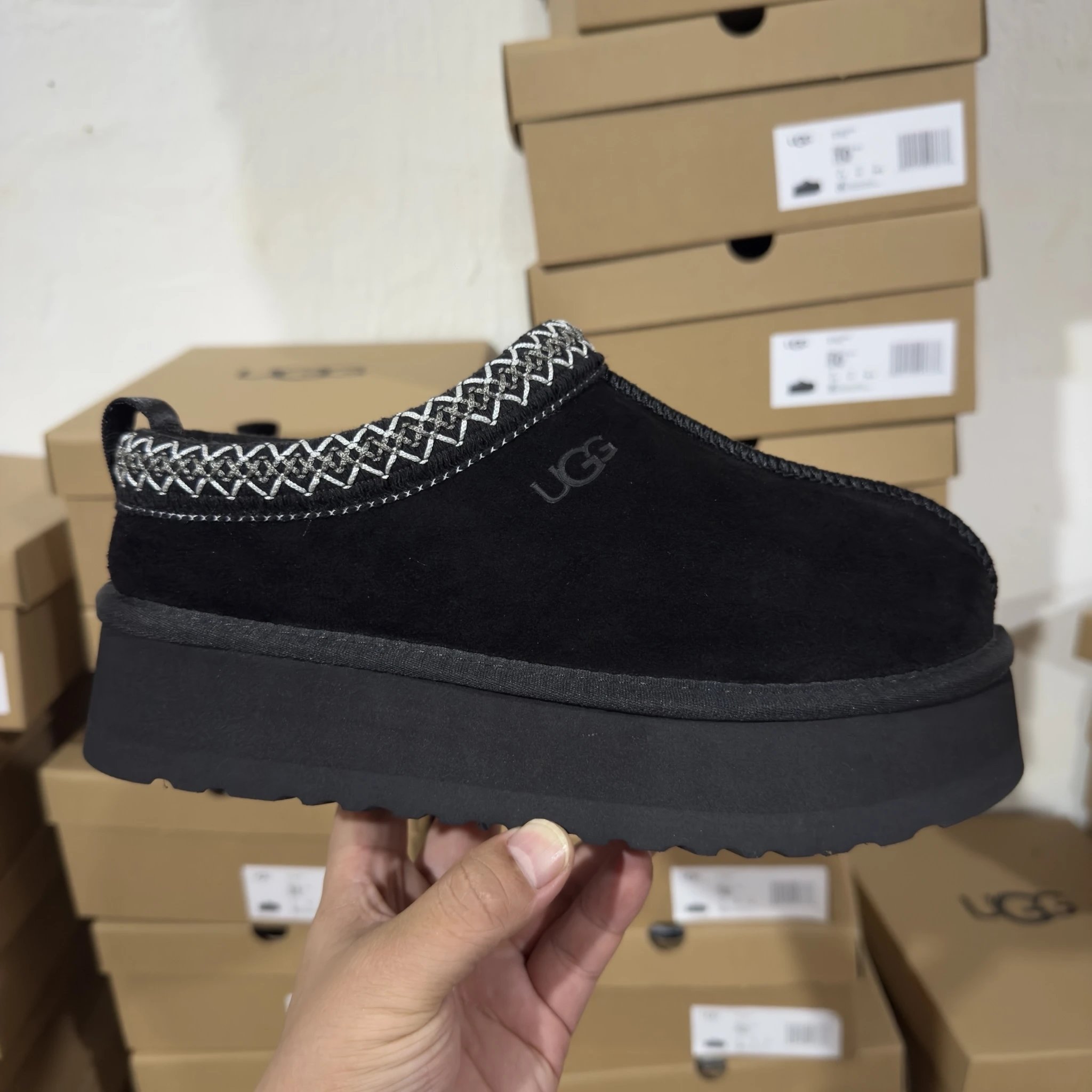 Black Platform