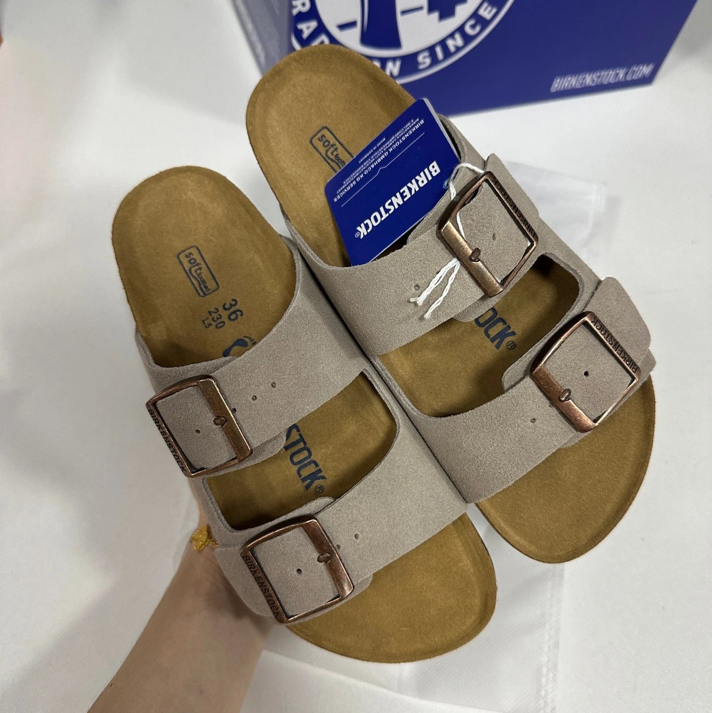 Gray two-strap double-buckle double-band slide