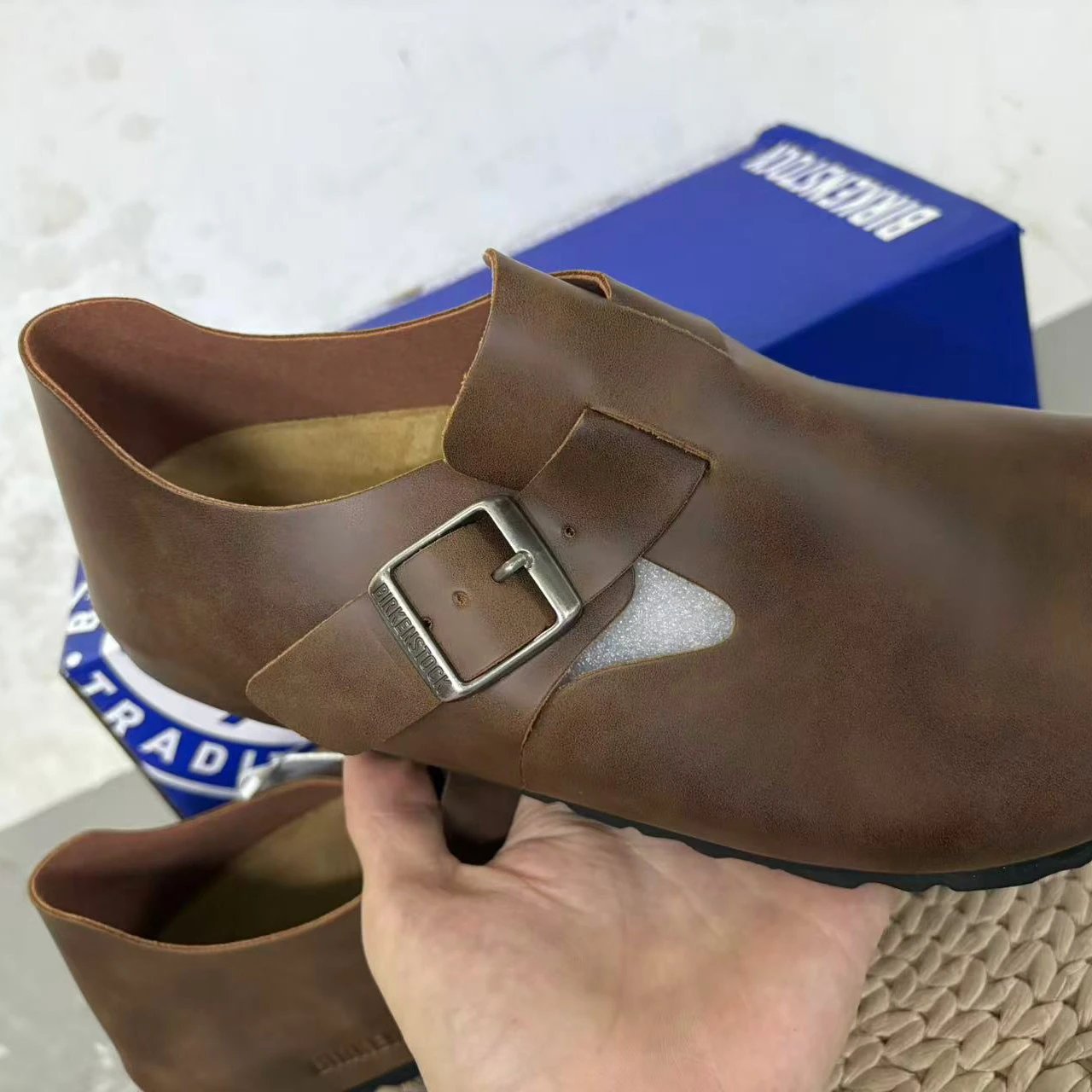 Full coverage Crazy horse Brown