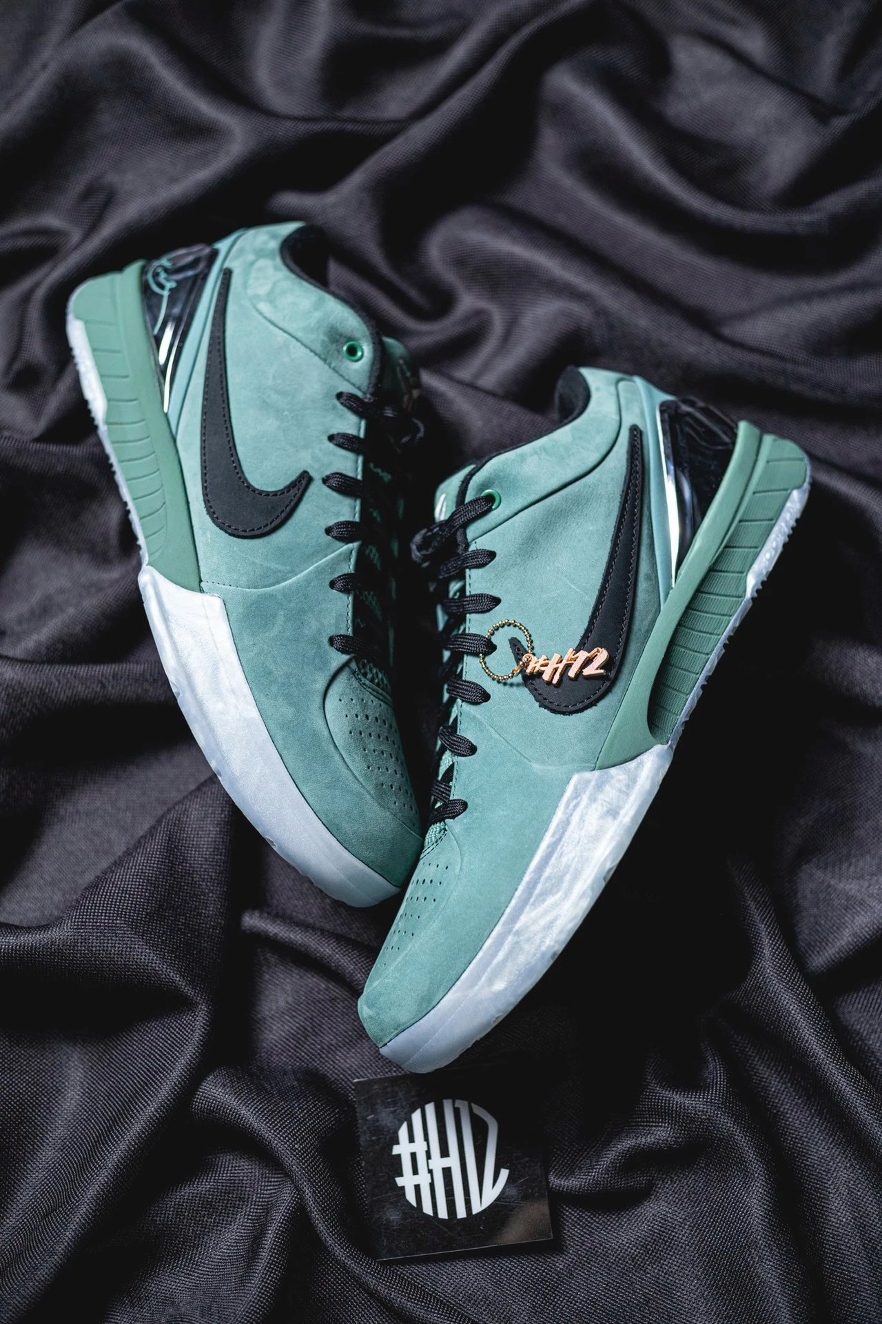 #H12 Original Direct from Official NK Kobe 4 Protro Girl DAD Metallic Green Jade Undefeated Exclusive ZK4 Kobe 4 Performance Basketball Shoes Low-Top Casual Sneakers Men's Philadelphia Draft Day