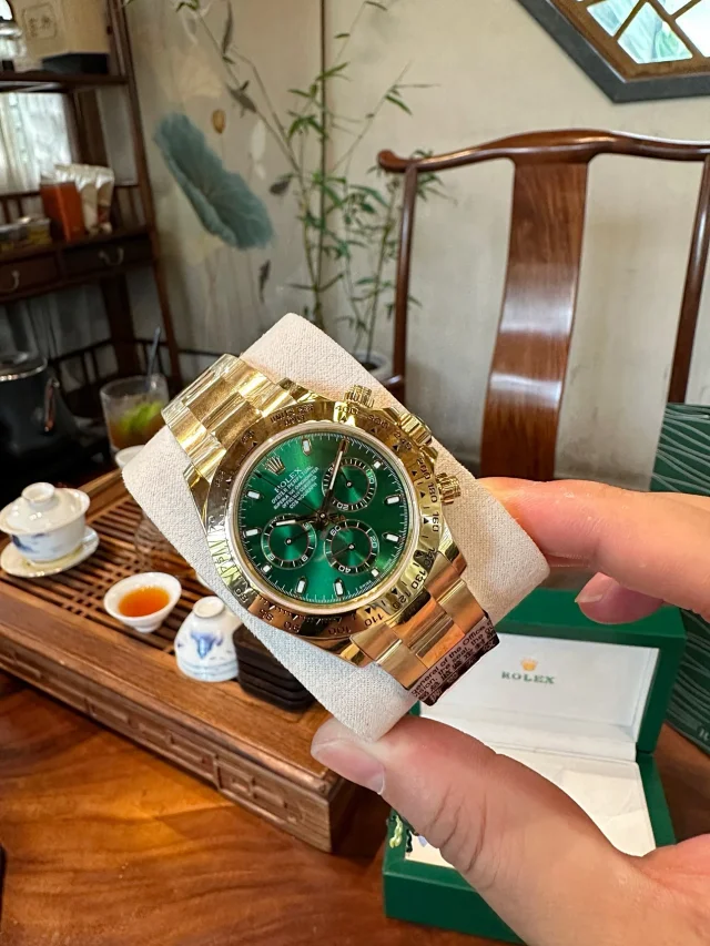 Rolex Watches Daytona chronograph with tachymeter bezel and rubber strap product detail image 47
