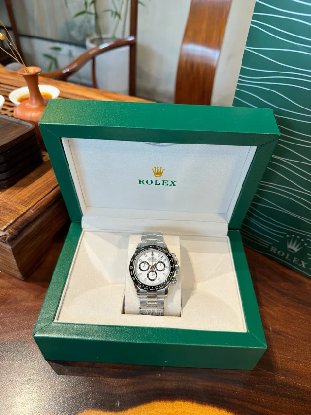 Rolex Watches Daytona chronograph with tachymeter bezel and rubber strap product detail image 28