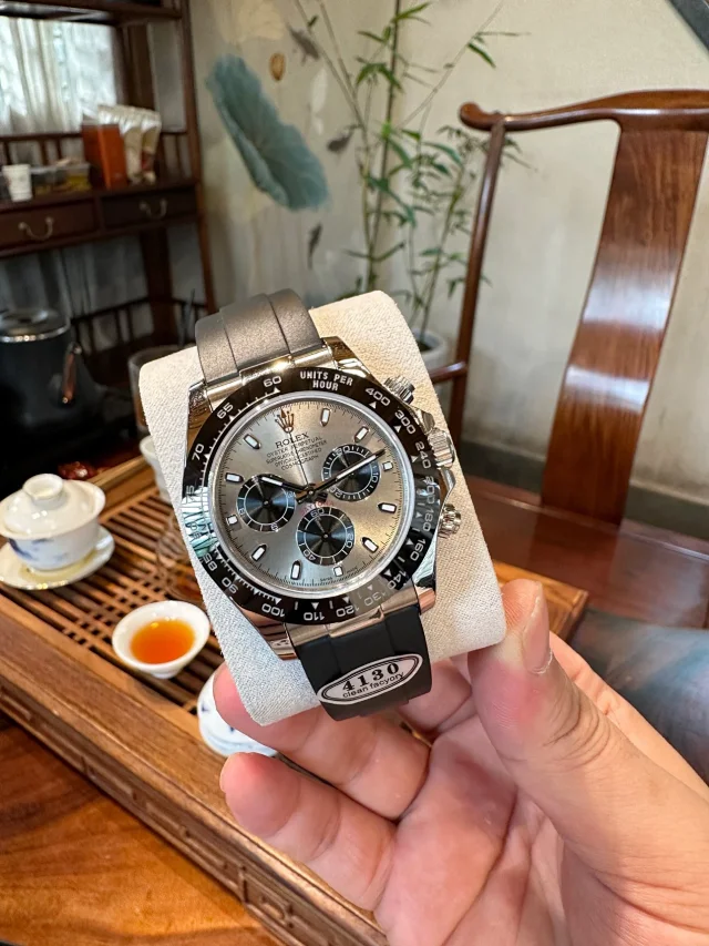 Rolex Watches Daytona chronograph with tachymeter bezel and rubber strap product detail image 38