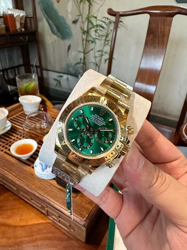 Rolex Watches Daytona chronograph with tachymeter bezel and rubber strap product detail image 48