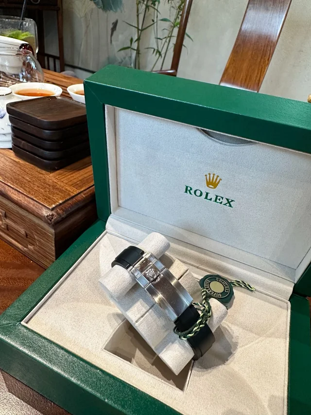 Rolex Watches Daytona chronograph with tachymeter bezel and rubber strap product detail image 42