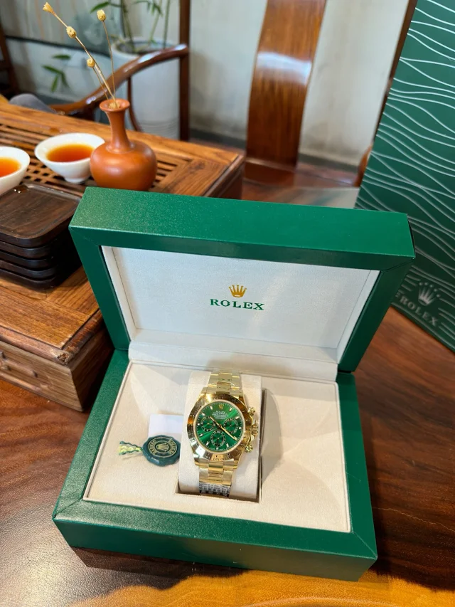 Rolex Watches Daytona chronograph with tachymeter bezel and rubber strap product detail image 45
