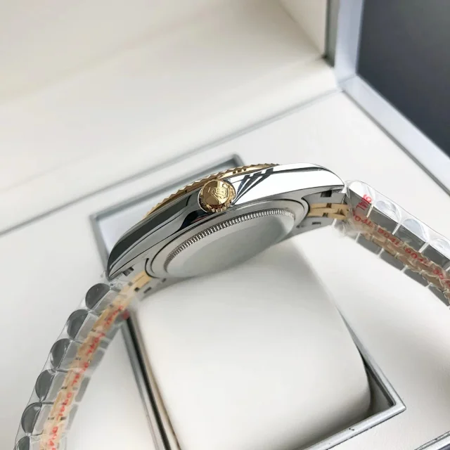 Rolex Watches Oyster Perpetual Datejust-style watch with fluted bezel, date magnifier, and jubilee bracelet product detail image 74