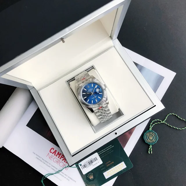 Rolex Watches Oyster Perpetual Datejust-style watch with fluted bezel, date magnifier, and jubilee bracelet product detail image 47