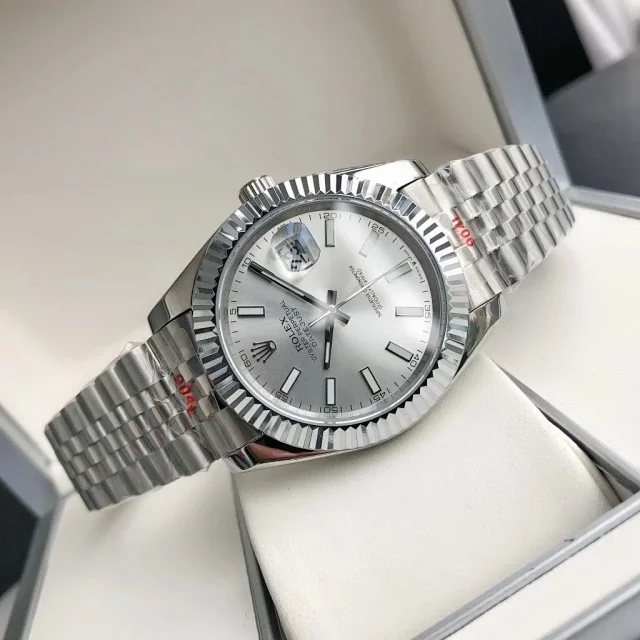 Rolex Watches Oyster Perpetual Datejust-style watch with fluted bezel, date magnifier, and jubilee bracelet product detail image 43