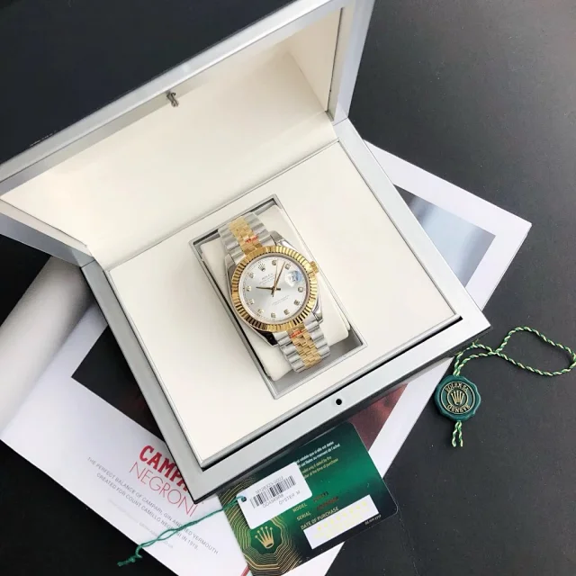 Rolex Watches Oyster Perpetual Datejust-style watch with fluted bezel, date magnifier, and jubilee bracelet product detail image 51