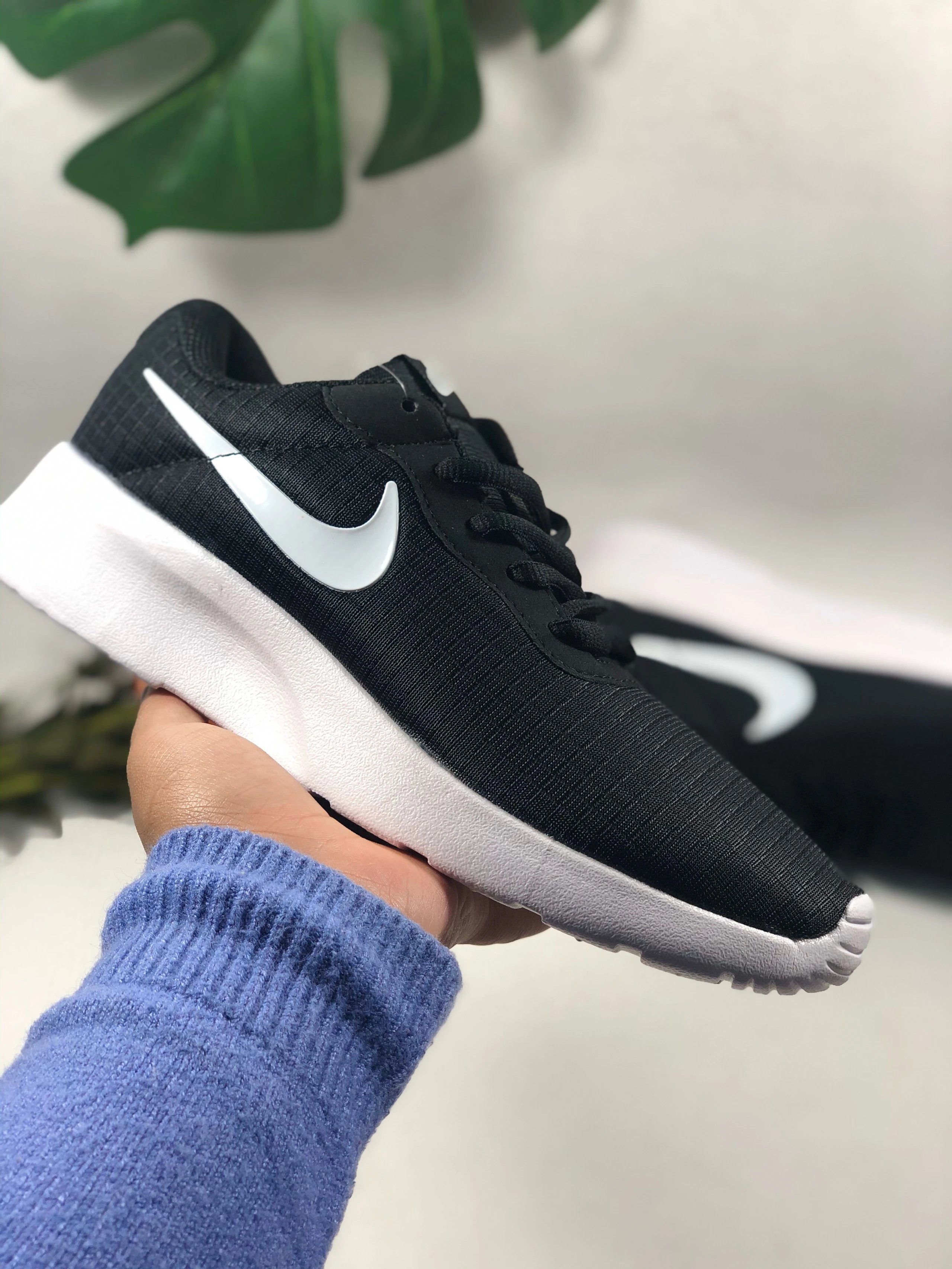 London 3 Oxford Mesh Running Shoe
