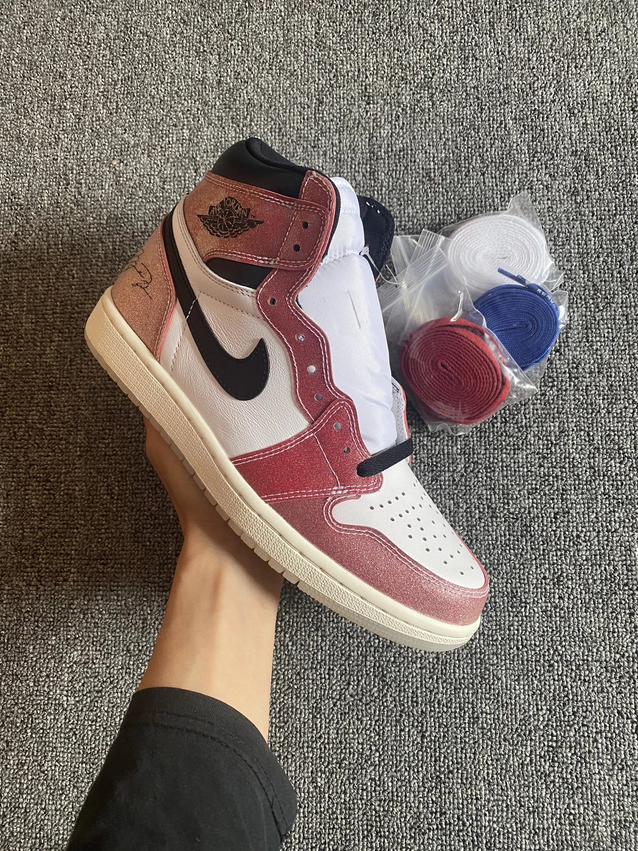 Factory Direct A1 Chicago Sons (One Pair of Spare Laces) Full-Grain Leather Built-in Air Cushion High-Top Sneakers Casual Basketball Shoes