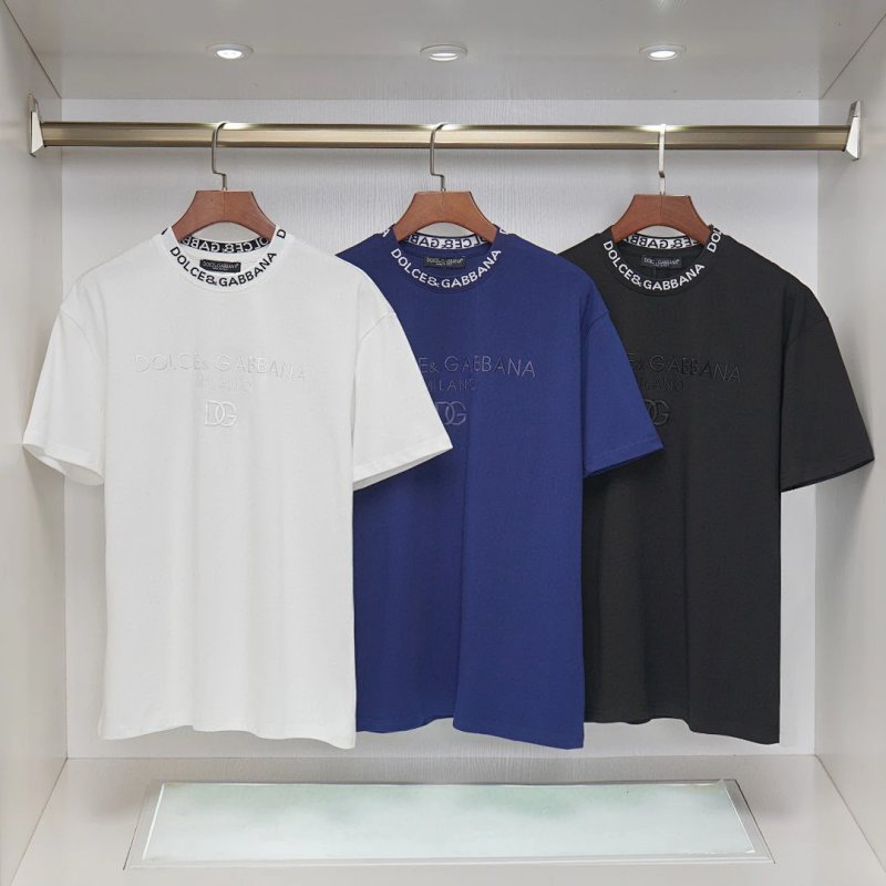 Tee from Nirou