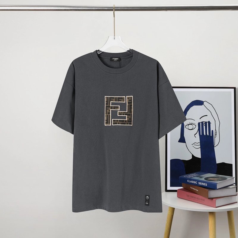 Tee from Nirou