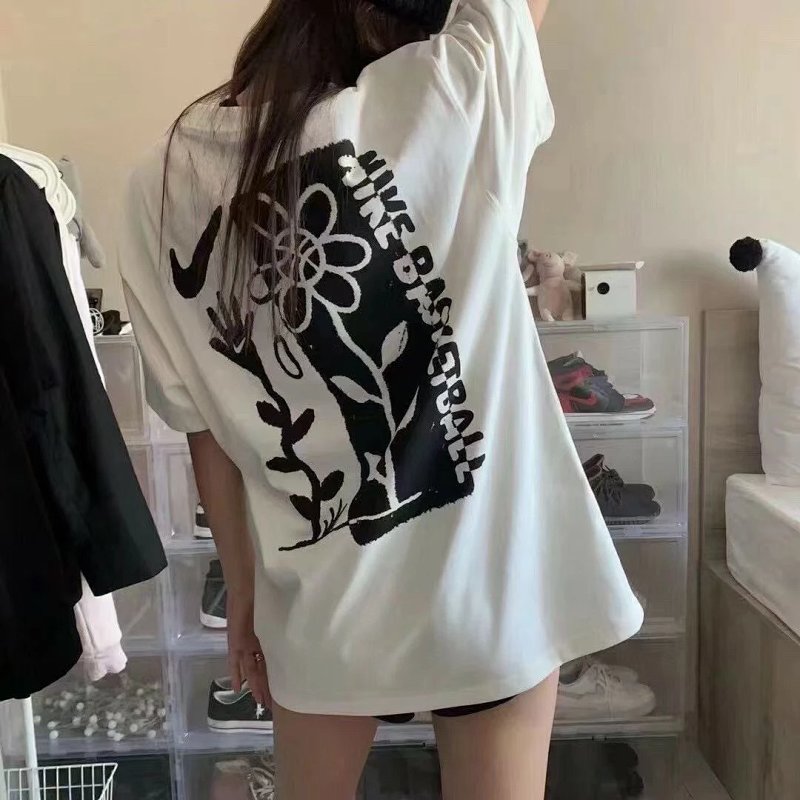 Nike tee