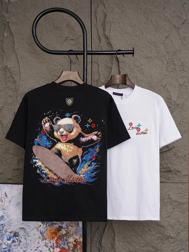 Tee from Nirou