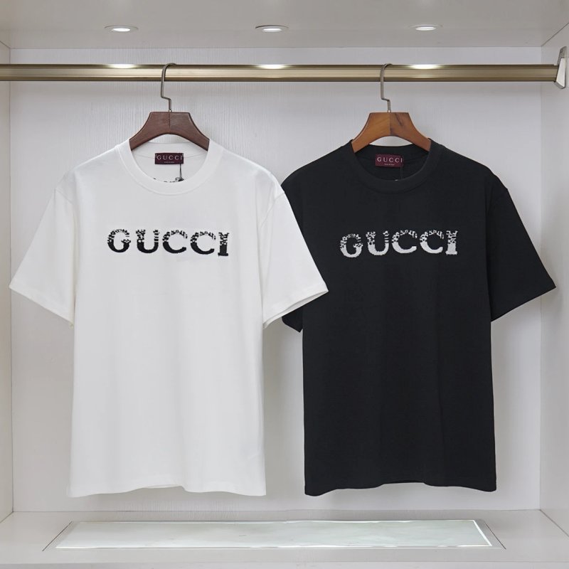 Tee from Nirou