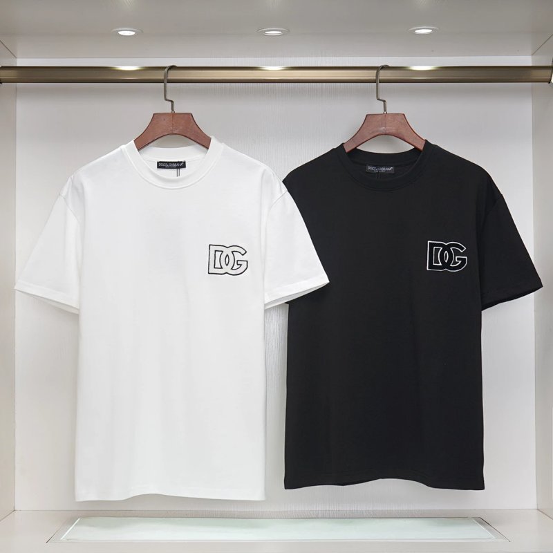 Tee from Nirou