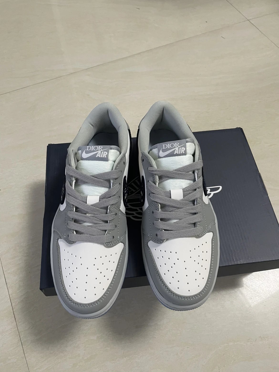 Welfare Air Jordan 1 Mid AJ1 Dior Low cut Couple Basketball Shoes for Men and Women [Try on Normal Sports Shoe Sizes]