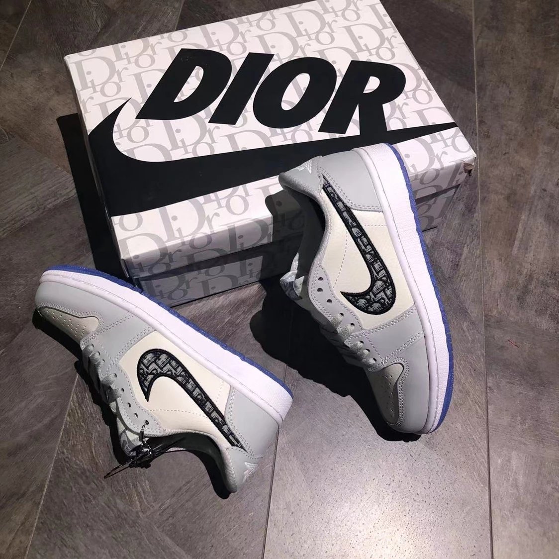Welfare Air Jordan 1 Mid AJ1 Dior Low cut Couple Basketball Shoes for Men and Women [Try on Normal Sports Shoe Sizes]