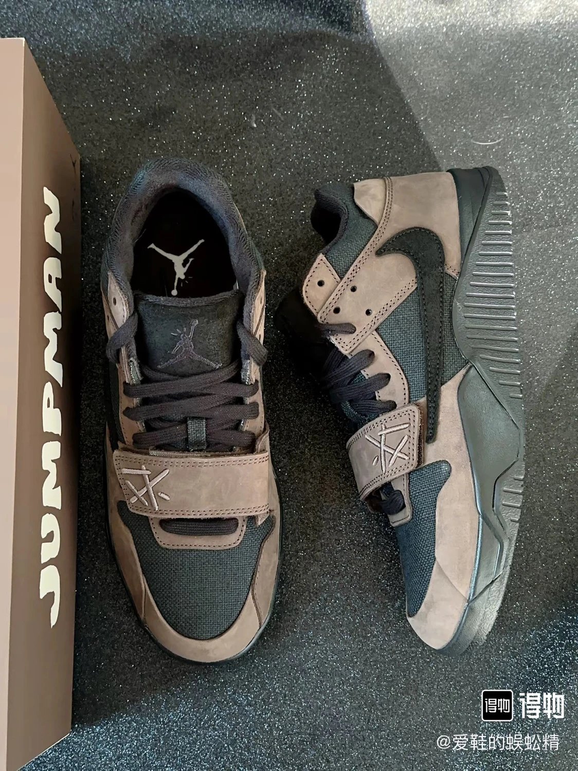 Travis Scott x Jordan Jumpman Jack "Mocha" Reverse Swoosh Deep Mocha Suede Low-Top Basketball Shoes - Comfortable, Versatile, Cushioned & Non-Slip for Men and Women
