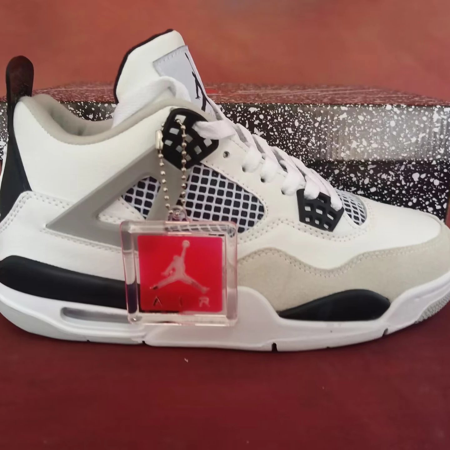 Welfare models AJ4 small white cement