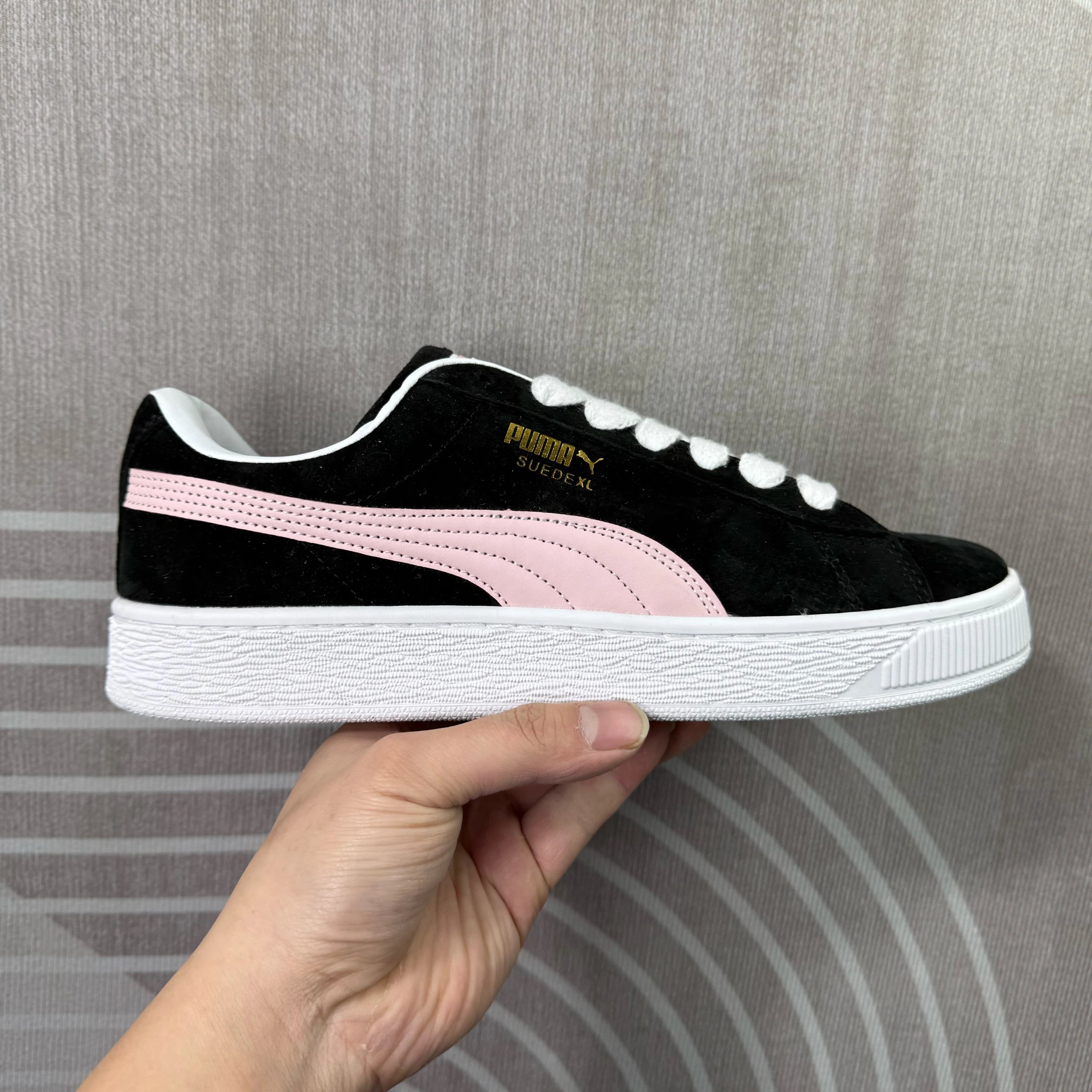 Black Pink