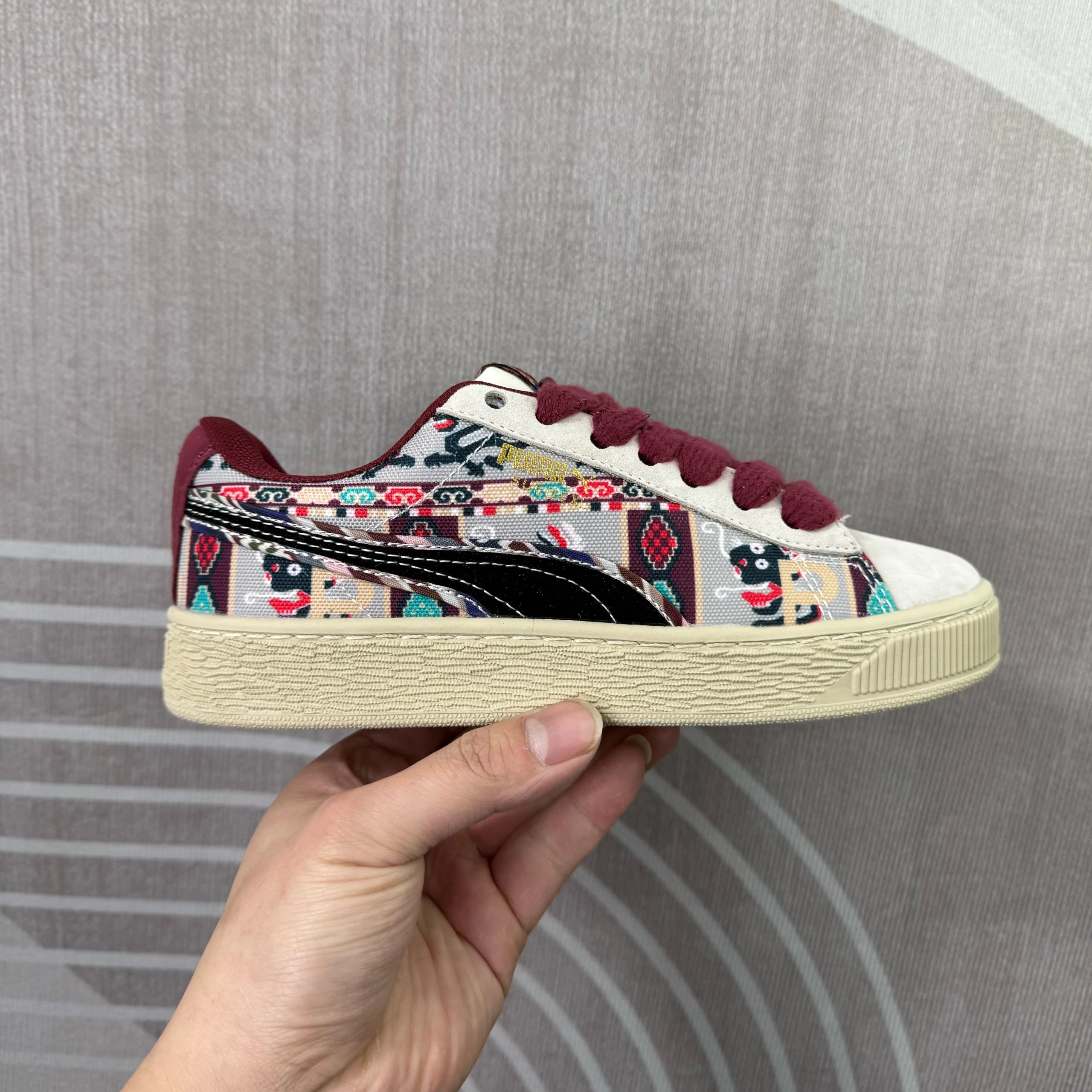 Beige Red