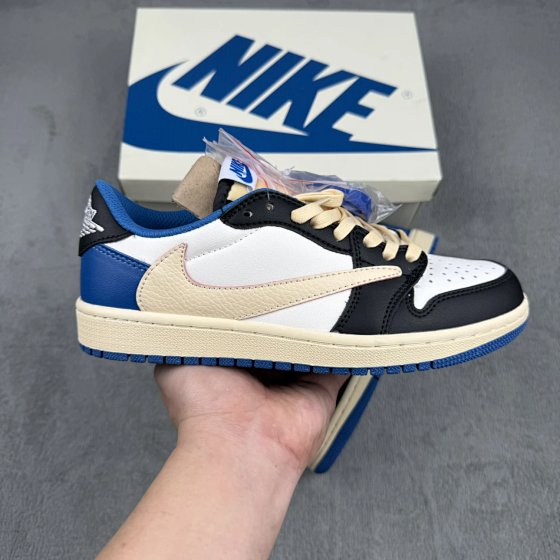 【 Factory Special/Cost Effective Version 】 Travis Scott x Fragment Design x Jordan Air Jordan 1 Low OG SP Hook 2.0 Three party Joint Lightning Low Top Basketball Shoes