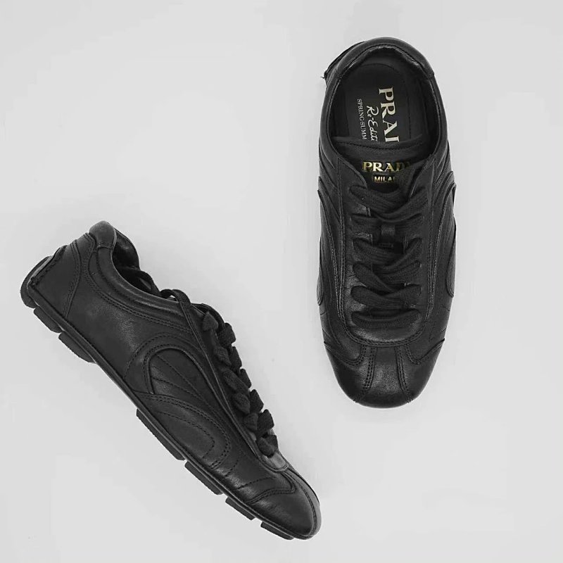 Sneakers from Happy Sheep