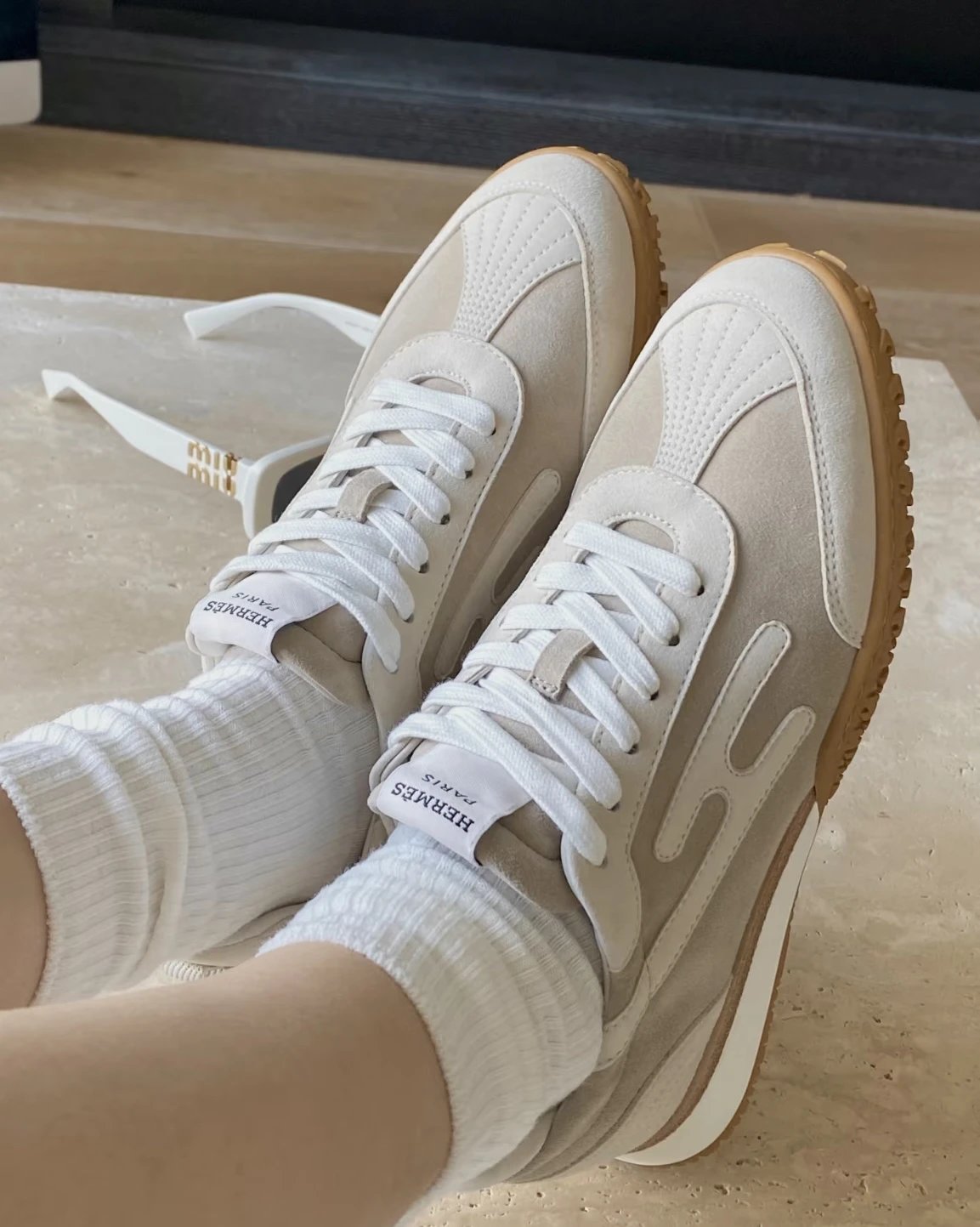 HERMÈS JET Low-Top Trainer, Premium Calfskin & Suede, Retro Unisex Sneaker 1