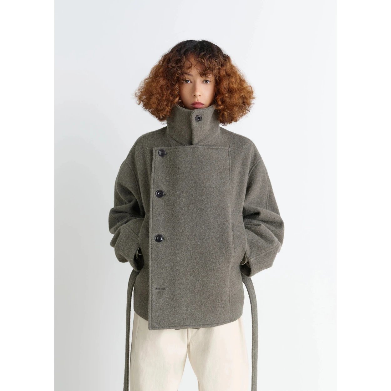 French Minimalist Double-Breasted Waist-Cinching Blazer