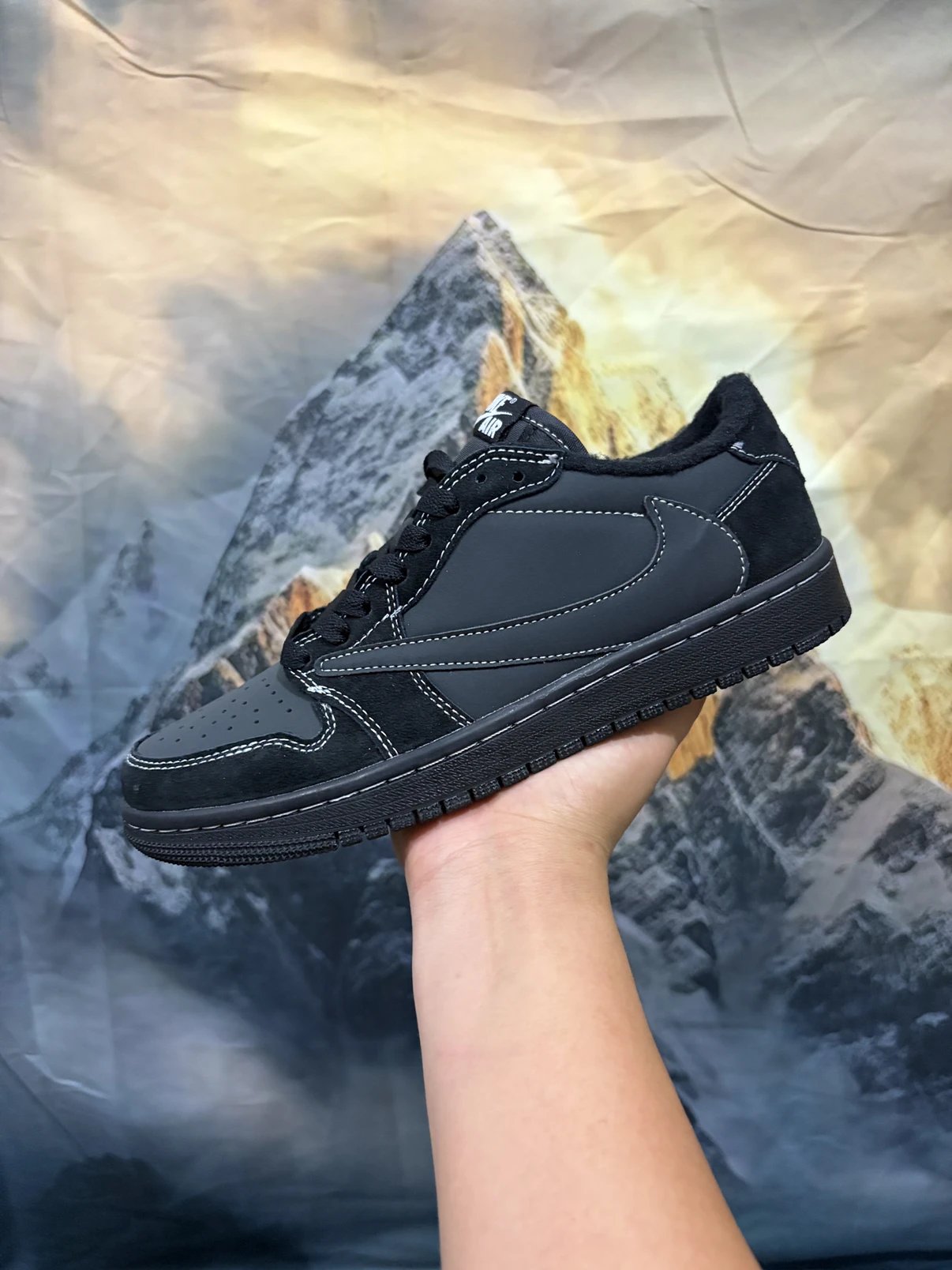 (G-version Chunyuan/top layer/brushed glue/correct gray sole/good shoe shape) Different from the market imitation top layer version AJ1 low cut Air Jordann 1 Low SE sports and leisure fashionable board shoes - Hook Black Warrior