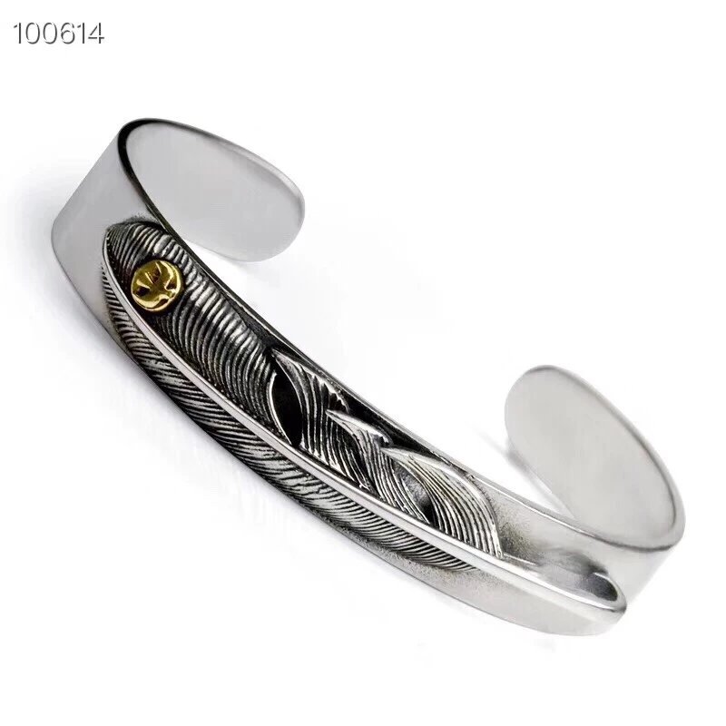 Goro's Feather Bracelet