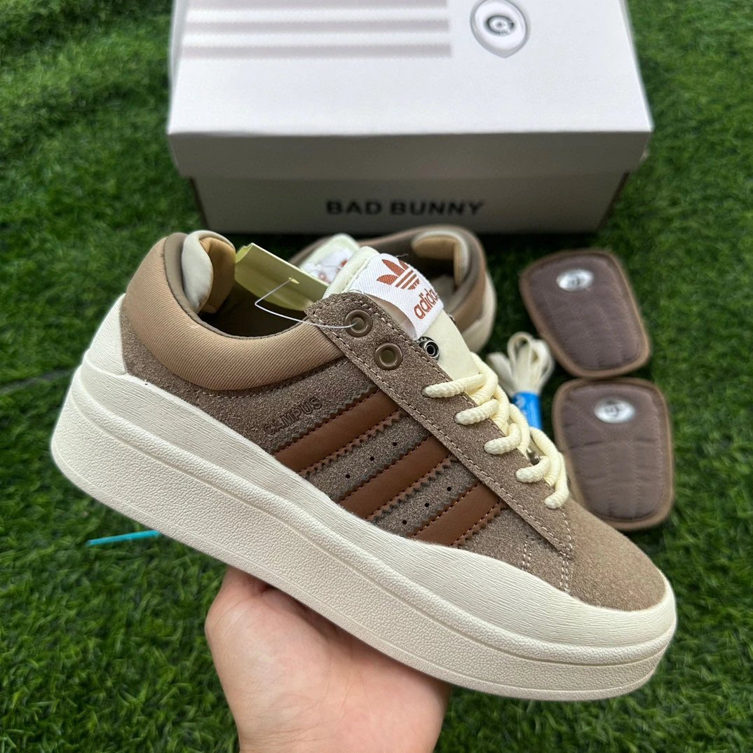 The new rice brown co-branded board shoes thick bottom men and women's shoes versatile high value retro low-top heightening casual sneakers