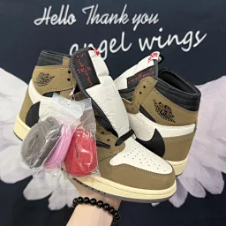 thumbnail for 【头层特价/刷色皮面/鞋垫背胶】AJ1 High Og  倒钩 皮革 百搭 潮搭 高帮 复古篮球鞋 男女同款