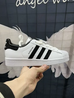 thumbnail for 【专业贝壳头大厂/小红薯爆款重磅联名款/头层/原盒/原袋/纯正重量贝壳头】长期优势供应 贝壳头板鞋 超高性价比  贝壳头 经典板鞋 男女同款  马毛白色