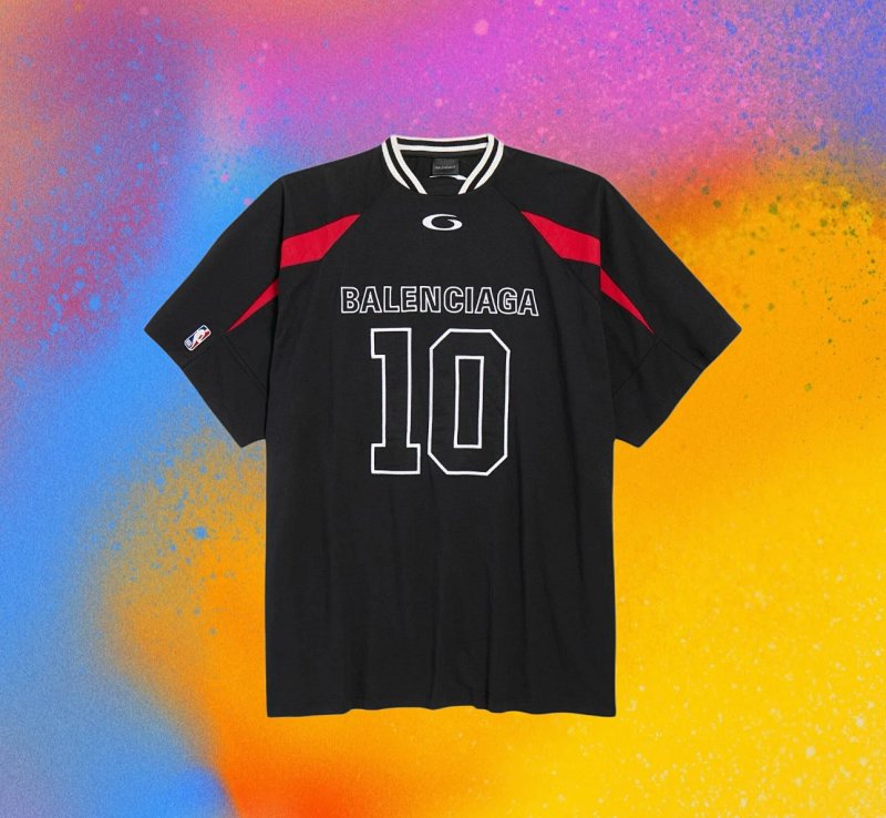 Tee from Yin Kuang's Shop