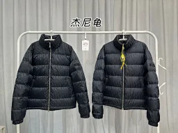 thumbnail for 现货秒发自主满印羽绒服 23FW 经典暗纹满印/日本进口剑杆提花/加拿大R.D.S90%绒子含量白鹅绒/立体剪裁拉链立体羽绒服