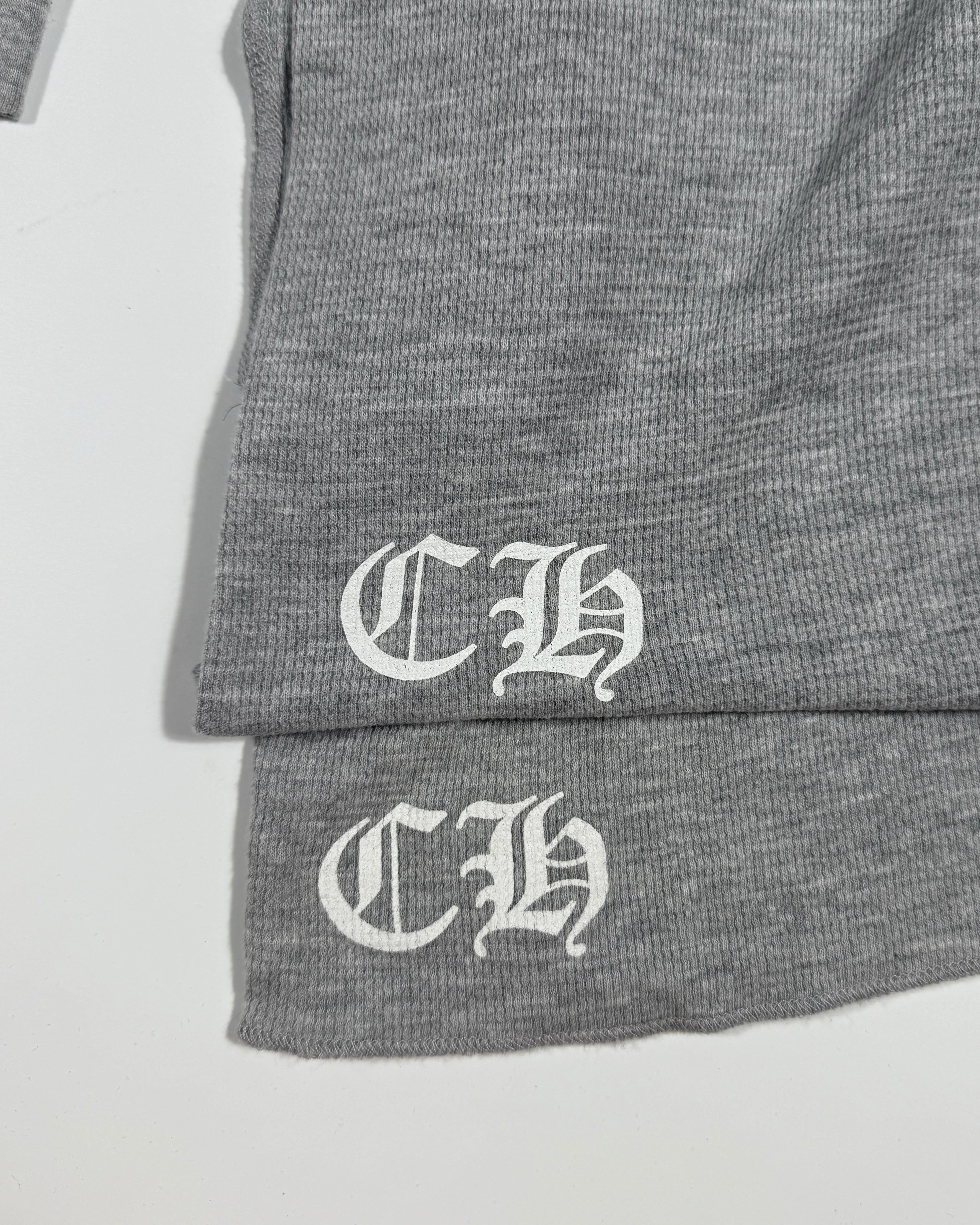 Design Long Sleeve Graphic Tee Gray T-Shirts - 6