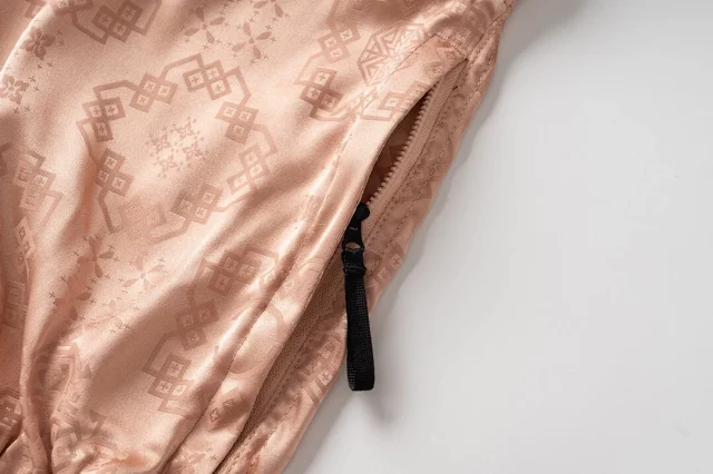 Nike Jackets Geometric-pattern zip track jacket with contrast shoulder panels product detail image 8
