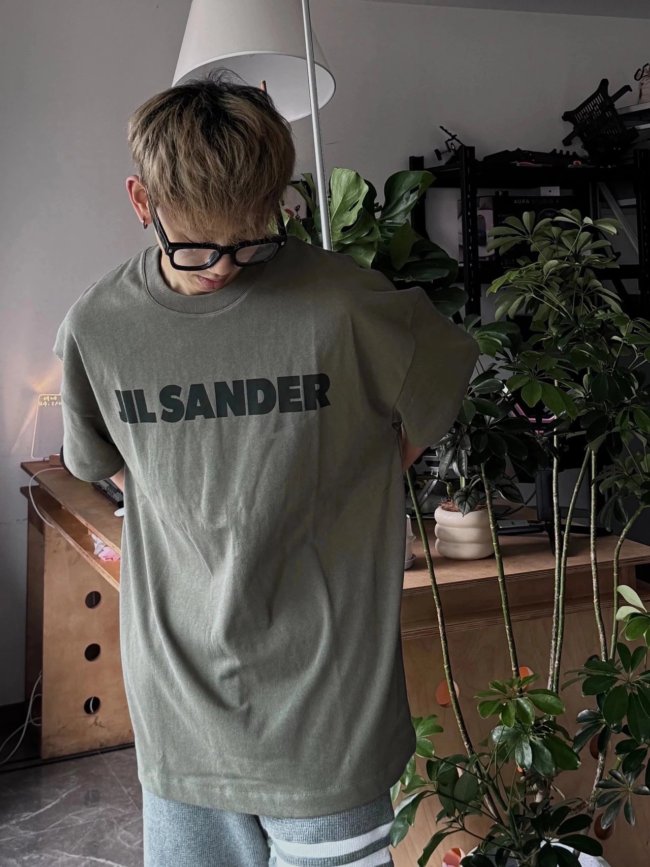 【 KOS-X 】 "Very small quantity, please consult customer service before purchasing" JIL letter printed short sleeved dark green